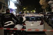 Φρίκη στην Κυψέλη: Βρήκαν κατεψυγμένο βρέφος στις αποσκευές οικογένειας μέσα σε διαμέρισμα Airbnb