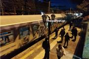 Εικόνες χάους με τρένο της Hellenic Train που ακινητοποιήθηκε στην Οινόη - Ταλαιπωρία για εκατοντάδες επιβάτες