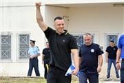 Άλλη μια «μαύρη» σελίδα στην ιστορία: Ελεύθερος ο Κασιδιάρης - Ανακοίνωσε κόμμα εν μέσω πανηγυρισμών