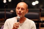 Ποιος είναι ο Γιώργος Χατζιδάκις – Ο άνθρωπος πίσω από τις αποφάσεις για το έργο του Μάνου Χατζιδάκι