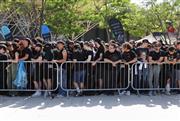 Χαμός για τους Metallica στο ΟΑΚΑ: Η στιγμή που ανοίγουν οι πύλες και ο κόσμος μπαίνει τρέχοντας