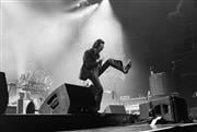 Nick Cave: Ο άνθρωπος που έμαθε να αγαπά τον κόσμο μέσα από το πένθος