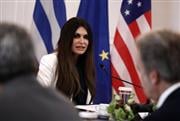 Η πρώτη αντίδραση της Γκίλφοϊλ μετά την αποπομπή της: «Ψευδείς οι καταγγελίες, θα είμαι πάντα ευγνώμων στον Τραμπ»