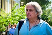 Θάνατος Μαζωνάκη: «Αυτό σημαίνει το “σε πήρα στο λαιμό μου”…» - Τι υποστηρίζει ο υπνοθεραπευτής για τα μηνύματα στη γιατρό