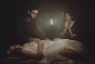 article square background image