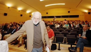 Νάνος Βαλαωρίτης