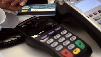 συναλλαγή POS