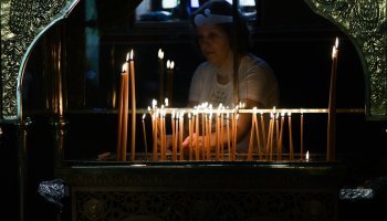 κεριά σε εκκλησία