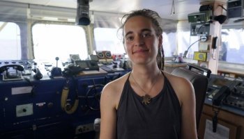 Σε μυστική τοποθεσία η Κάρολα Ρακέτε