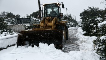 Μηχάνημα αποχιονισμού