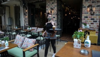 Ανοίγει η εστίαση στις 3 Μαΐου