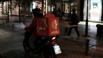 efood διανομείς